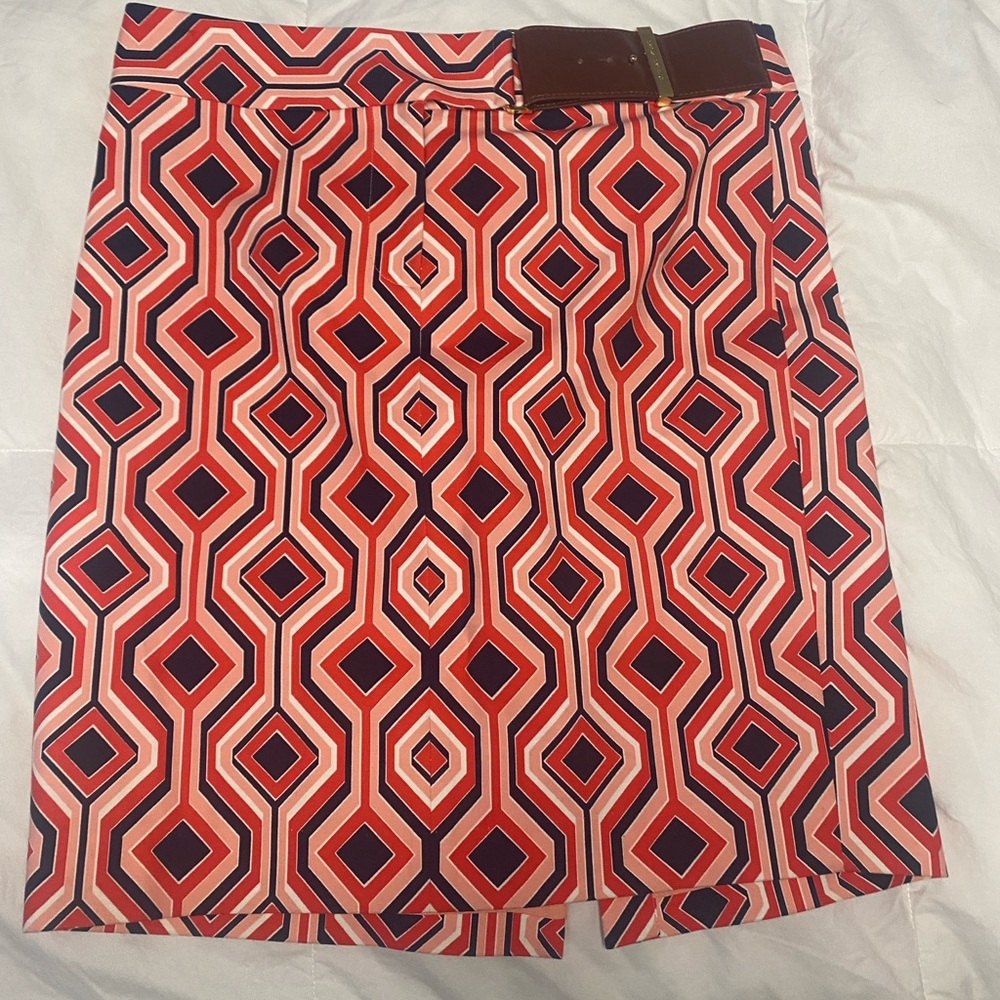 Size 8 Michael Kors skirt with geometric design